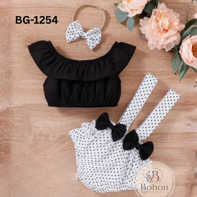 LILEN SHORT TOP HALF PANT( BLACK & WHITE )